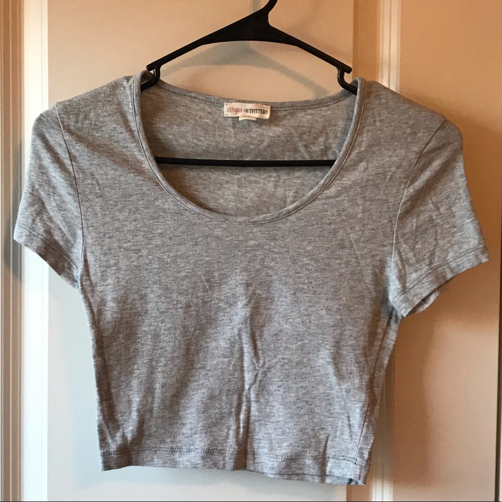 Zenana Outfitters Crop Top